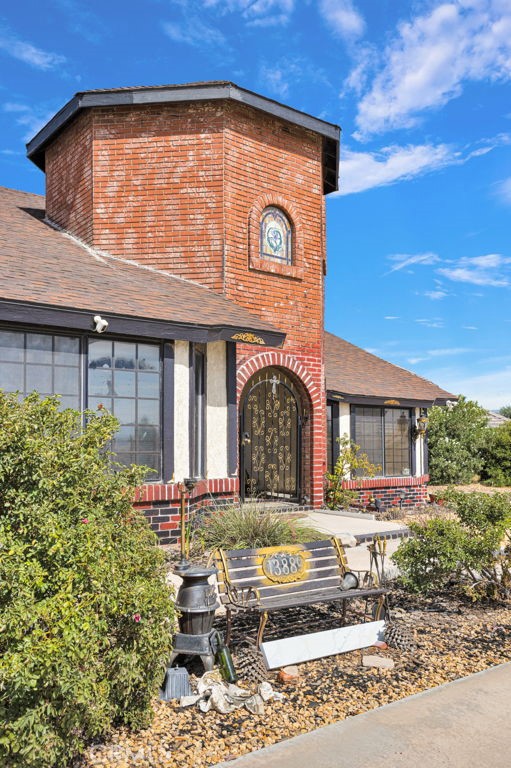 5 Bed Home for Sale in Apple Valley, California