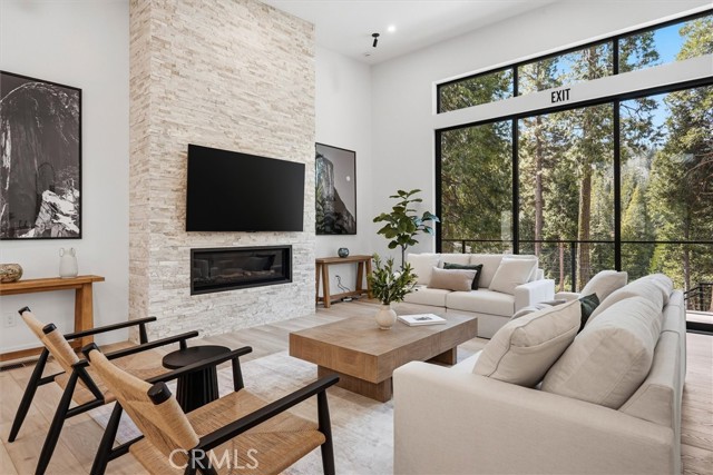 Image 10 of 62 For 7175 Yosemite Park