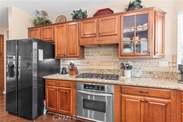 Detail Gallery Image 16 of 71 For 1357 Onyx Cir, Corona,  CA 92882 - 5 Beds | 4 Baths