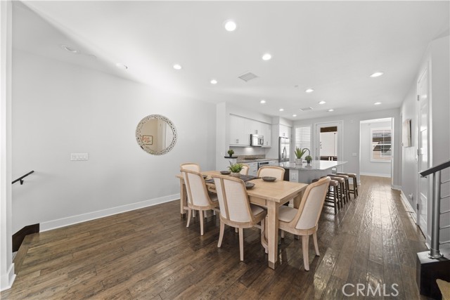 9 Compass Court, Aliso Viejo CA: https://media.crmls.org/medias/ab76a0bc-3cae-49a9-8444-82cd35e94440.jpg
