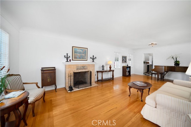 945 Cabrillo Drive photo 6