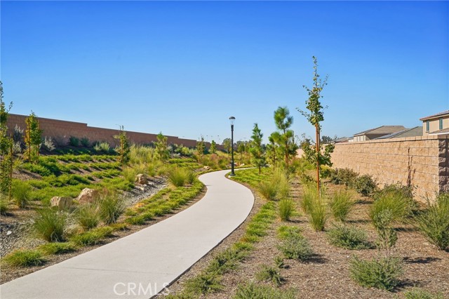 Detail Gallery Image 42 of 45 For 1022 Lumia Cir, Redlands,  CA 92374 - 4 Beds | 3 Baths