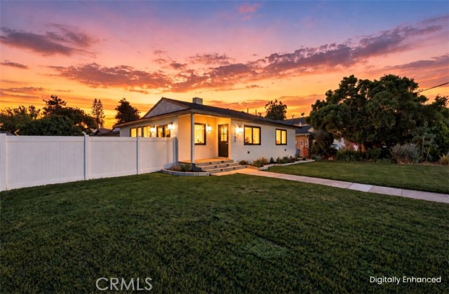 11100 Greenlawn