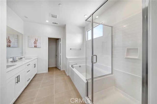 1458 E Laurelwood Drive, San Bernardino CA: https://media.crmls.org/medias/ab77e723-066b-4529-ab81-55e8afd986de.jpg