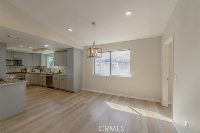 Detail Gallery Image 11 of 32 For 13125 Riverview Dr, Victorville,  CA 92395 - 3 Beds | 2 Baths