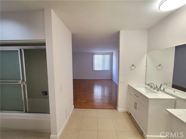 Detail Gallery Image 26 of 40 For 5301 Balboa Bld #E11,  Encino,  CA 91316 - 2 Beds | 2 Baths