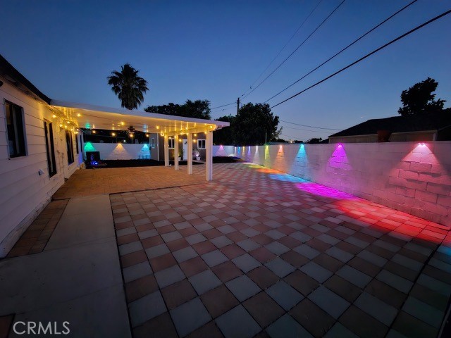 https://media.crmls.org/medias/ab7ac51d-7b35-4c16-a06f-dddb406b6340.jpg?preset=X-Large