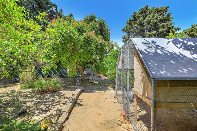 17 Hidden Valley Road, Rolling Hills Estates, California 90274, 4 Bedrooms Bedrooms, ,3 BathroomsBathrooms,Residential,Sold,Hidden Valley,SB22124743