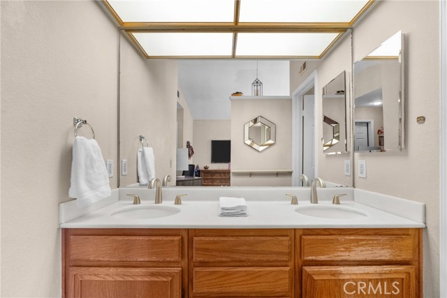 Detail Gallery Image 28 of 41 For 745 Wind Willow Way, Simi Valley,  CA 93065 - 3 Beds | 2 Baths