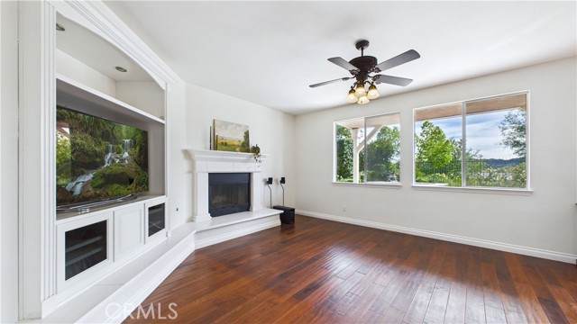 Detail Gallery Image 16 of 61 For 27824 Pine Crest, Castaic,  CA 91384 - 5 Beds | 4 Baths