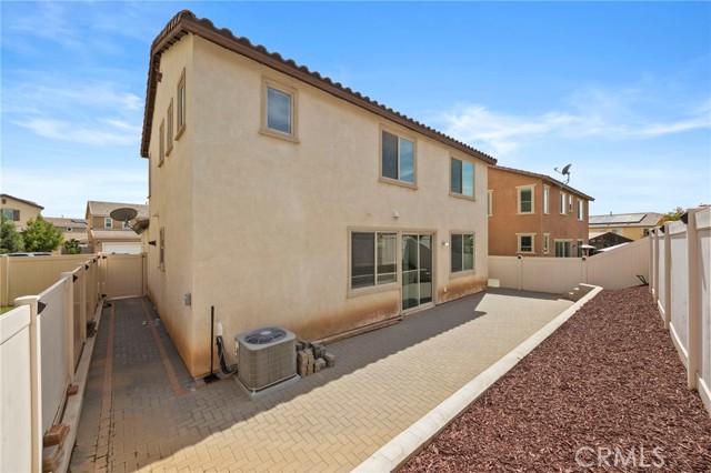 Detail Gallery Image 39 of 52 For 1527 Amethyst Ln, Beaumont,  CA 92223 - 3 Beds | 2/1 Baths