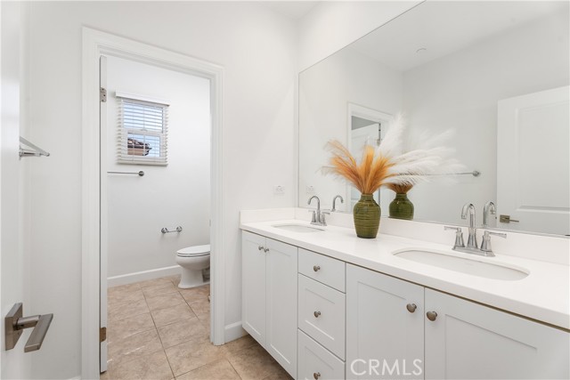 Detail Gallery Image 29 of 30 For 124 Hargrove, Irvine,  CA 92620 - 3 Beds | 2/1 Baths