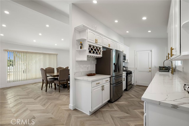 Detail Gallery Image 14 of 51 For 2303 N Magnolia, Palm Springs,  CA 92262 - 4 Beds | 2 Baths