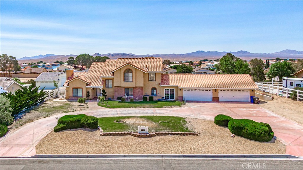27655 River Rock Road, Helendale, CA 92342