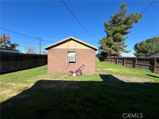 Detail Gallery Image 5 of 17 For 3326 W Henson, Riverdale,  CA 93656 - 2 Beds | 1 Baths