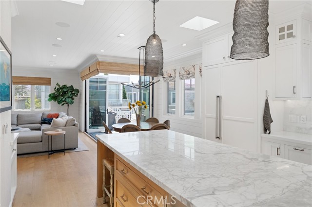 Detail Gallery Image 11 of 54 For 443 23rd Pl, Manhattan Beach,  CA 90266 - 3 Beds | 3/1 Baths