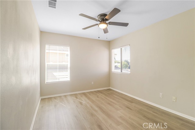 Image 22 of 34 For 33558 Iris Lane