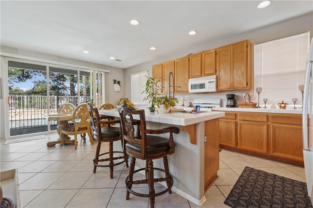 Detail Gallery Image 21 of 40 For 16273 Twilight Cir, Riverside,  CA 92503 - 3 Beds | 2/1 Baths