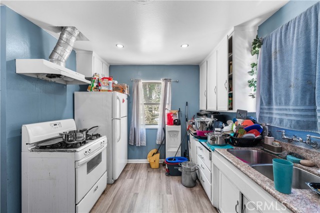 Detail Gallery Image 6 of 27 For 1411 W Ivesbrook St, Lancaster,  CA 93534 - 3 Beds | 1 Baths
