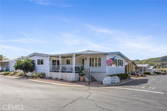 Detail Gallery Image 4 of 31 For 10622 Bryant, Yucaipa,  CA 92222 - 4 Beds | 2 Baths