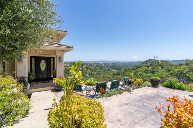 Detail Gallery Image 3 of 46 For 14600 El Monte Rd, Atascadero,  CA 93422 - 3 Beds | 2 Baths