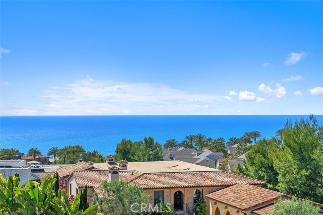 35 Shoreline Drive, Dana Point CA: https://media.crmls.org/medias/ab805b22-0d8a-4fd9-b5df-f1a766124208.jpg