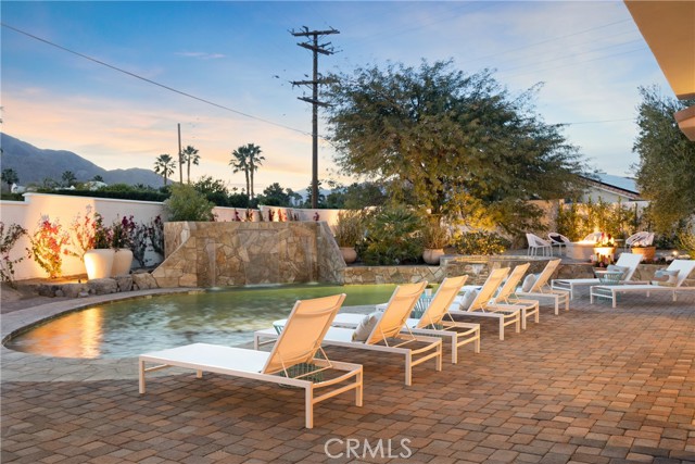 Detail Gallery Image 39 of 44 For 290 W San Carlos Rd, Palm Springs,  CA 92262 - 4 Beds | 4/1 Baths