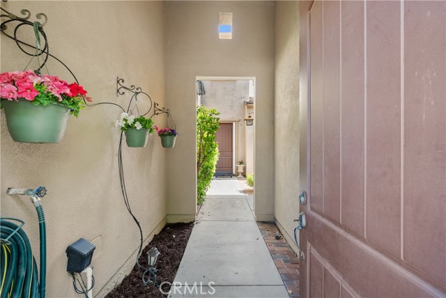 Detail Gallery Image 18 of 36 For 23748 Aspen Meadow Ct, Valencia,  CA 91354 - 3 Beds | 3/1 Baths