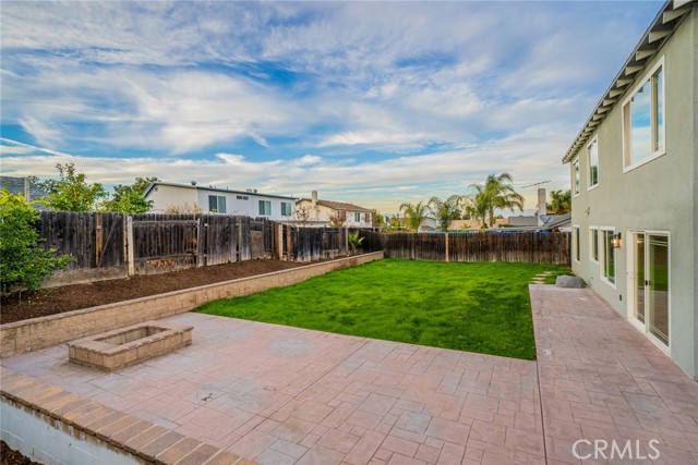 Detail Gallery Image 5 of 49 For 1544 Dahlia Cir, Corona,  CA 92882 - 4 Beds | 2/1 Baths