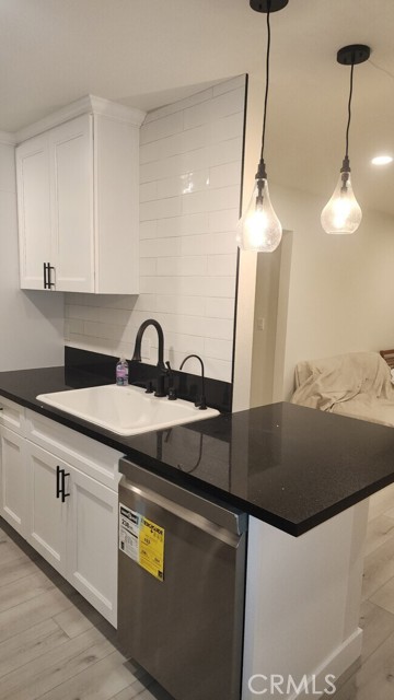 Detail Gallery Image 11 of 26 For 3219 Colorado, Santa Monica,  CA 90404 - 2 Beds | 2 Baths