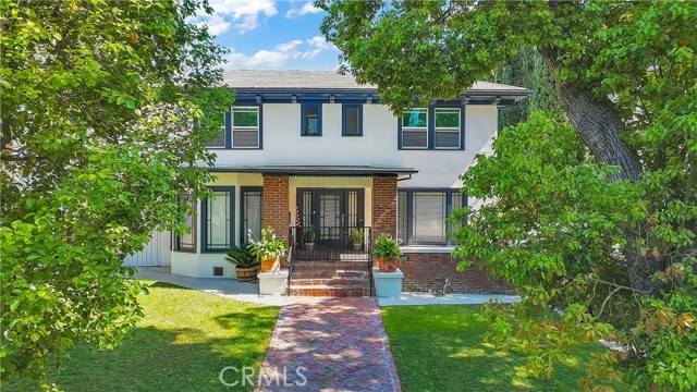 Detail Gallery Image 2 of 60 For 1434 N Genesee Ave, Los Angeles,  CA 90046 - 5 Beds | 2 Baths