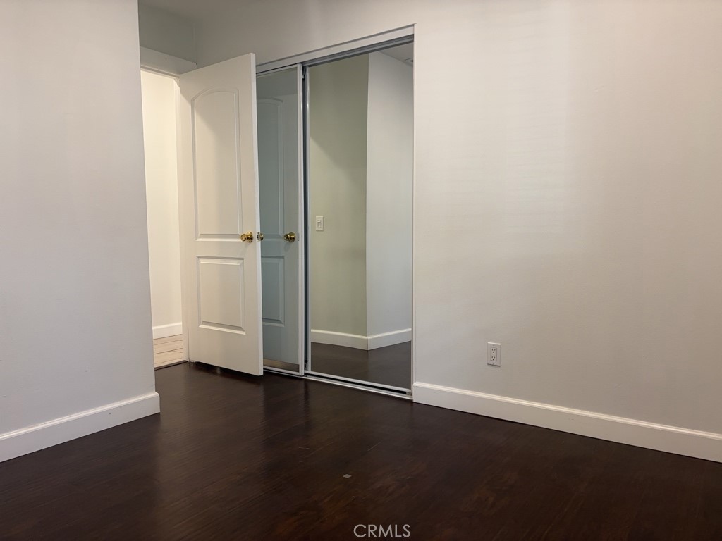 https://media.crmls.org/medias/ab8406ca-3da8-4d25-8fbd-ef1d9640c182.jpg?preset=X-Large