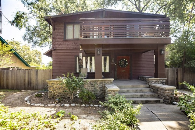 1010 N Madison Avenue, Pasadena CA: https://media.crmls.org/medias/ab841074-d8ef-46ec-8c56-c9d9f691aafc.jpg