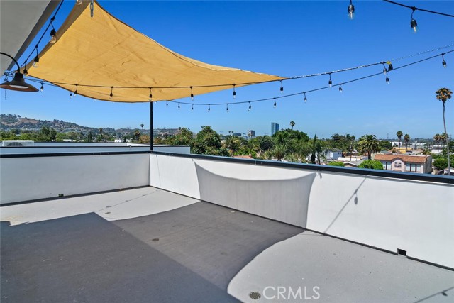 2633 S Cochran Avenue, Los Angeles CA: https://media.crmls.org/medias/ab84aa1c-93f5-4307-b30a-3934f3f7dc52.jpg