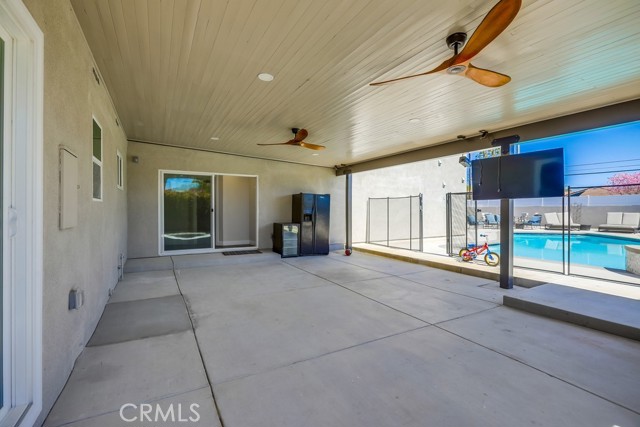 824 S Dune Street, Anaheim CA: https://media.crmls.org/medias/ab84b52f-8ed2-472f-93f4-f868d6e103a1.jpg