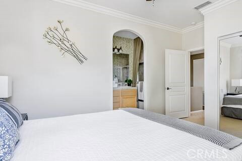 Detail Gallery Image 13 of 26 For 209 Tall Oak, Irvine,  CA 92603 - 3 Beds | 3/1 Baths