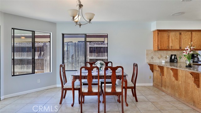 Detail Gallery Image 13 of 65 For 42060 Shadow Ln, Hemet,  CA 92544 - 4 Beds | 2 Baths