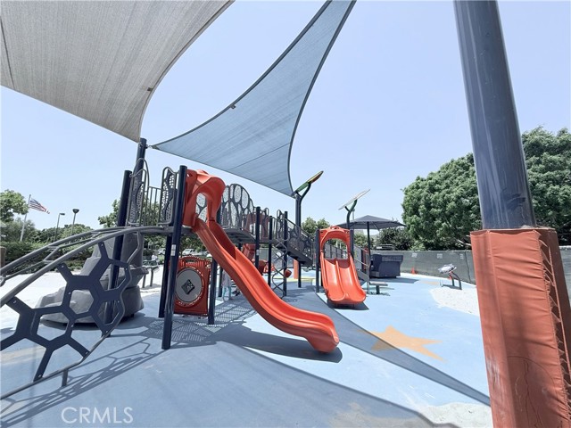 Detail Gallery Image 24 of 29 For 1331 Abelia, Irvine,  CA 92606 - 3 Beds | 2/2 Baths