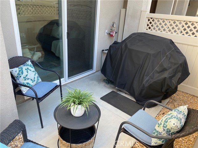 Detail Gallery Image 5 of 16 For 2425 Arlington Ave, Torrance,  CA 90501 - 2 Beds | 2/1 Baths