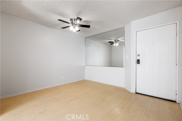 Detail Gallery Image 8 of 37 For 7800 Topanga Canyon #212,  Canoga Park,  CA 91304 - 2 Beds | 2 Baths