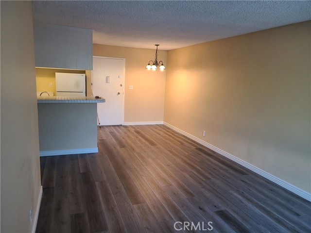 5585 E Pacific Coast, Long Beach CA: https://media.crmls.org/medias/ab86f10b-5cb6-4ba6-852a-ce49533d608a.jpg