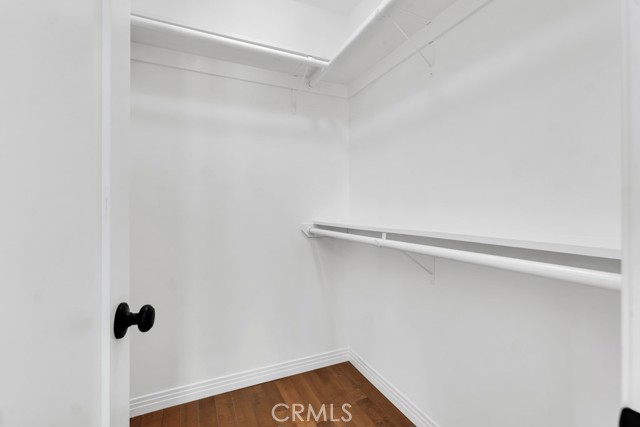 Detail Gallery Image 20 of 36 For 14627 Killion St, Sherman Oaks,  CA 91411 - 2 Beds | 2 Baths