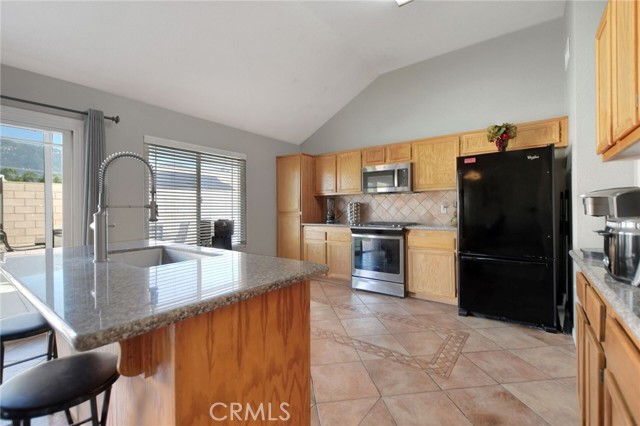 Detail Gallery Image 11 of 34 For 5646 Charlene Ct, San Bernardino,  CA 92407 - 4 Beds | 2 Baths