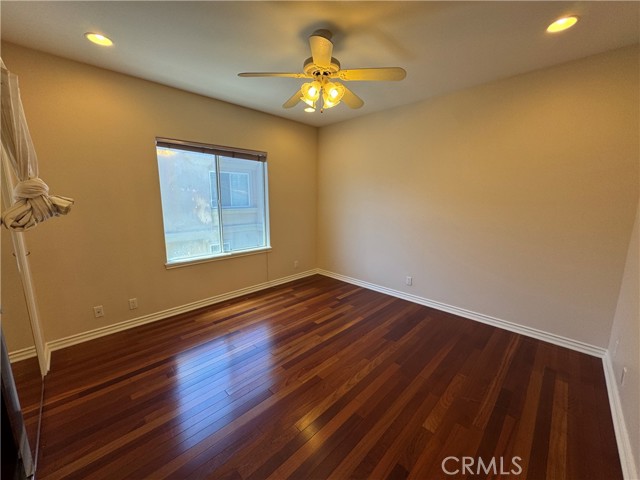 Detail Gallery Image 12 of 26 For 2118 Clark Ln a,  Redondo Beach,  CA 90278 - 4 Beds | 3/1 Baths