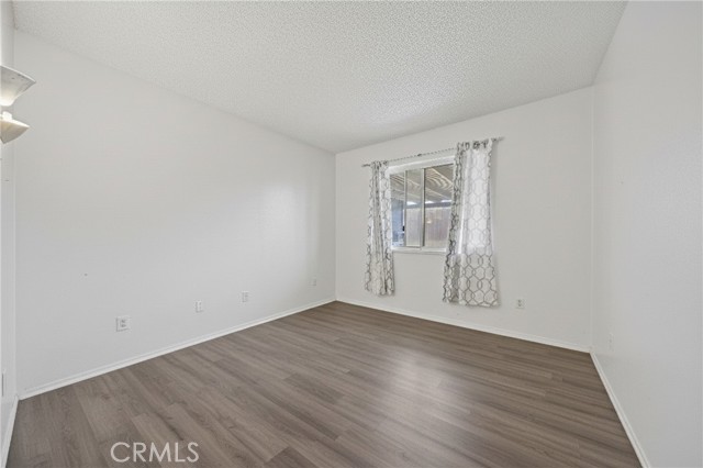 7511 Buckeye Street, Highland CA: https://media.crmls.org/medias/ab8864db-a52d-4817-8b46-db3d4550a261.jpg