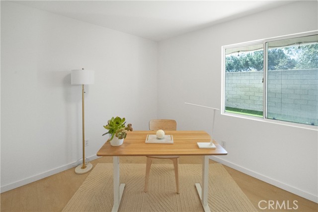 Detail Gallery Image 14 of 17 For 35 Deerborn, Aliso Viejo,  CA 92656 - 4 Beds | 2/1 Baths