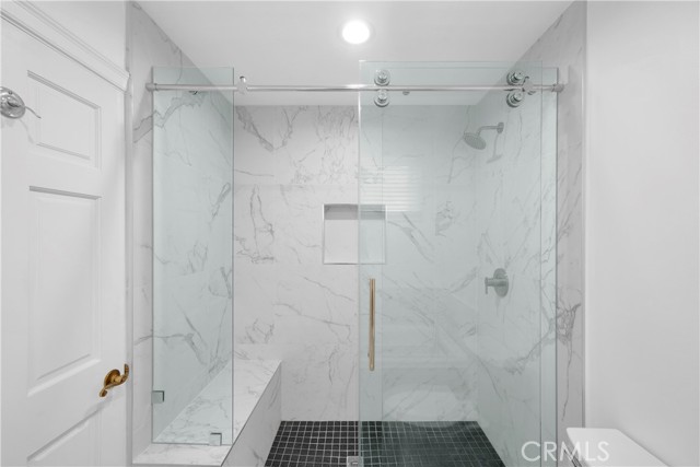 Detail Gallery Image 13 of 36 For 4031 N Virginia Rd, Long Beach,  CA 90807 - 4 Beds | 4 Baths