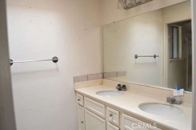 Detail Gallery Image 19 of 23 For 13538 Vellanto Way, Moreno Valley,  CA 92553 - 3 Beds | 2 Baths