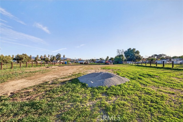 Detail Gallery Image 30 of 36 For 1065 Stevenson a & B,  Colton,  CA 92324 - 6 Beds | 4 Baths