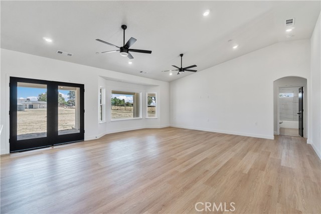 Detail Gallery Image 7 of 39 For 15709 Road 29, Madera,  CA 93636 - 8 Beds | 6 Baths
